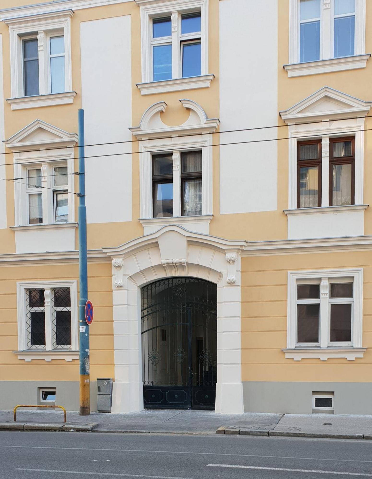 Romantic Central Flat Bratislava Bagian luar foto